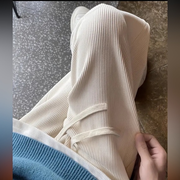 NWOT Men's Casual Loose Fit Pants in beige sz xs - Picture 3 of 7